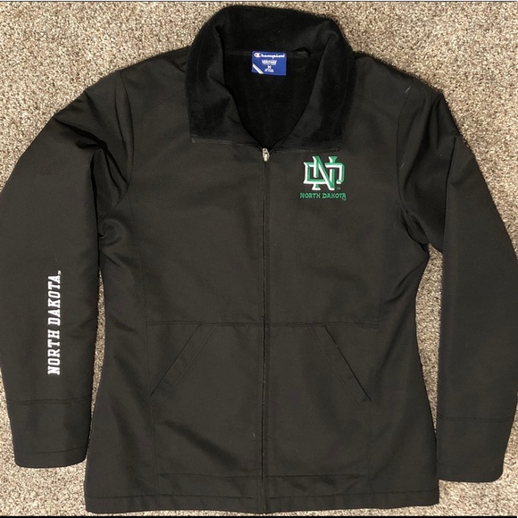 Champion Jackets & Blazers - North Dakota Fighting Sioux Women’s Medium Jacket